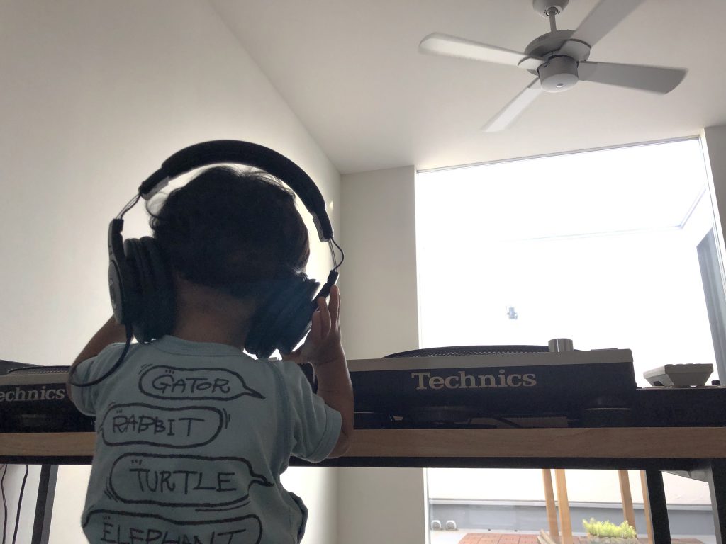 親父の背中を見て育つ