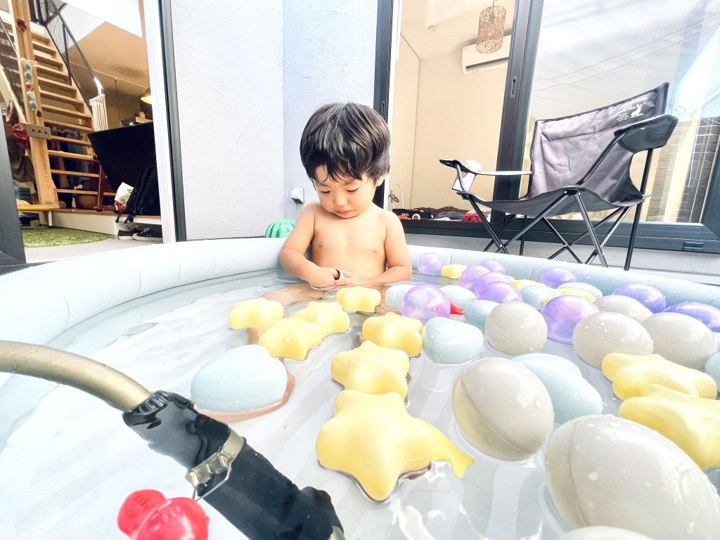 プールにはまった夏