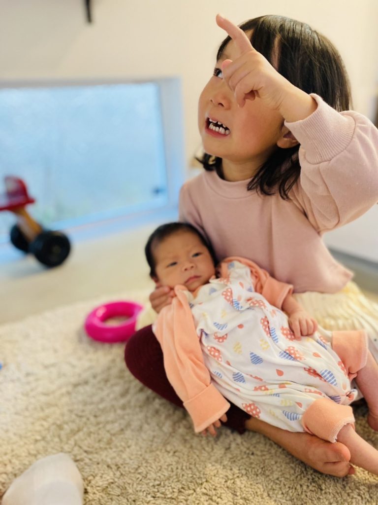 あれが私が赤ちゃんのときの写真よ