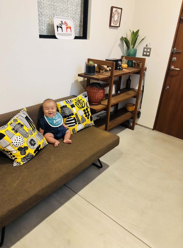 おでかけ前の孫ちゃん🩷