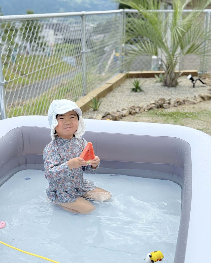 お庭プールdeスイカ
